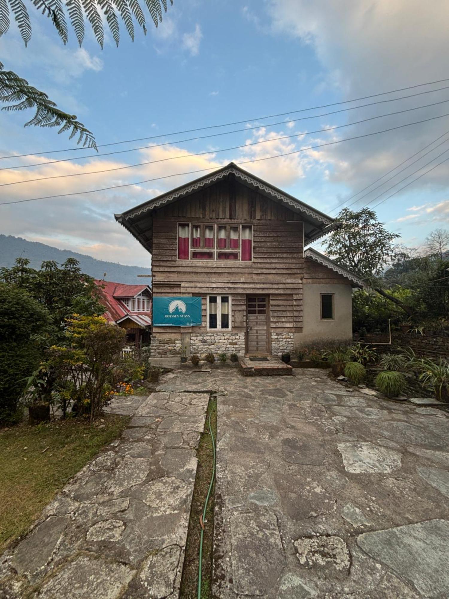 Odyssey'S Darap Eco Retreat Apartment Pelling Exterior photo